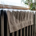 Miért a radiátorok a lakást sivataggá változtatják, és hogyan lehet újra kényelmesen lélegezni miert-a-radiatorok-a-lakast-sivatagga-valtoztatjak-es-hogyan-lehet.webp.webp